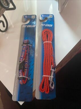 NBA New York Knicks Orange Collar and Leash Set